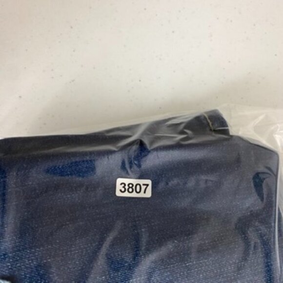 Old Navy High Rise Flare Jeans Dark Wash Womens 6 Whiskering - Picture 7 of 7